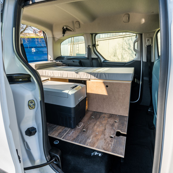 mini furg&atilde;o transformado Renault Kangoo 3 Furgoneta
